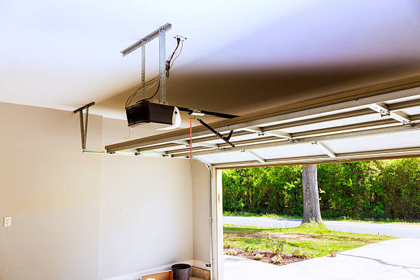 Top rated local Garage Door Roller Replacement specialists in Lamar, TX